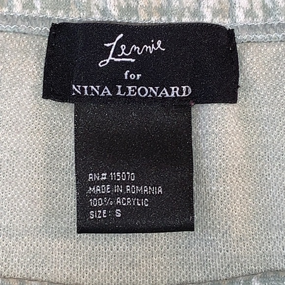 Lemmie for Nina Leonard 2 piece set: sweater and skirt, Size Small - Picture 10 of 14